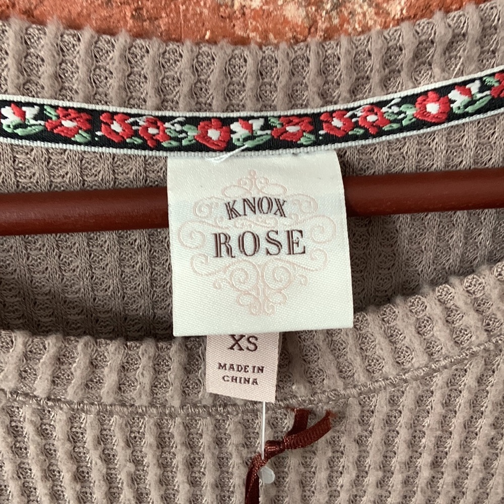 Knox Rose Light Brown Lace & Leopard Print Long Sleeve Top - Picture 2 of 6